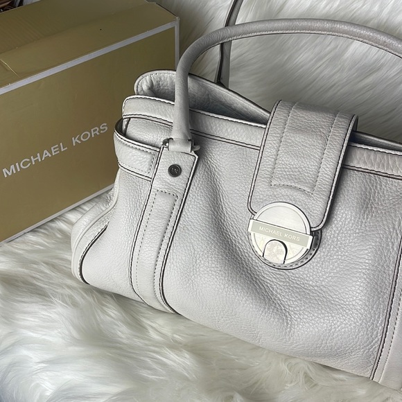 SOLD - Picture 3 of 9